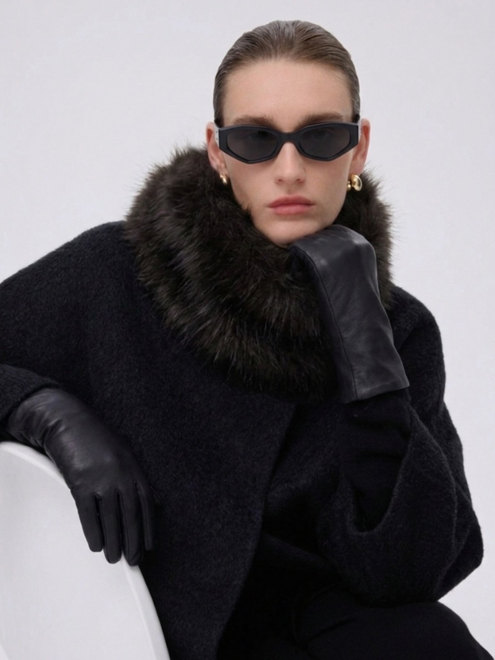 CLUB MONACO FAUX FUR SCARF Snood/Slip-on/One Size